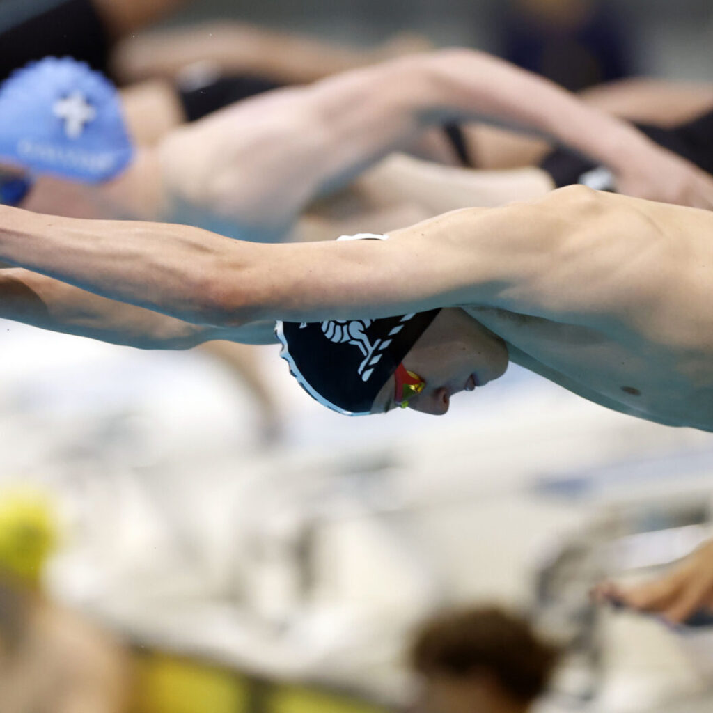 College swimmers set to make AAGPS waves