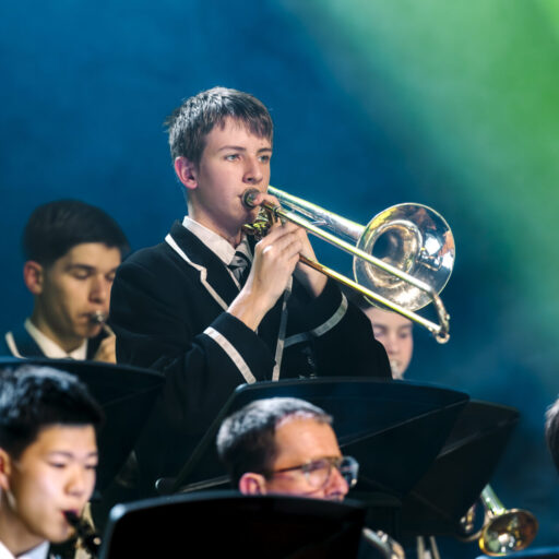 Extension subjects stretch and extend performance