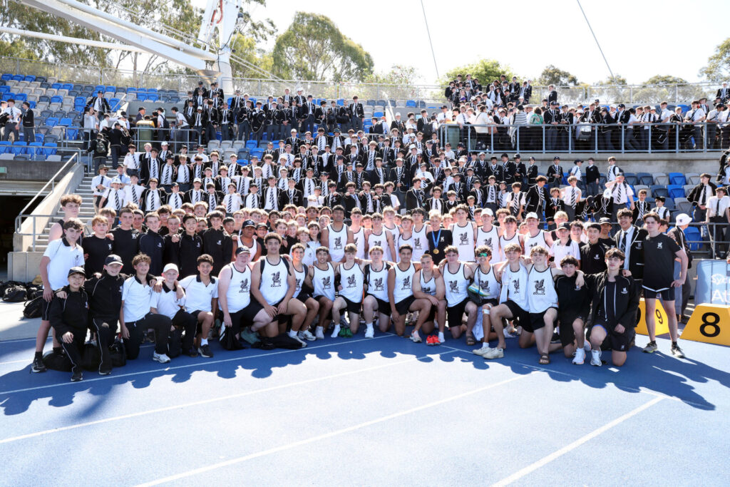 Running their best race 1 Newington Athletics Team 200925D 32970